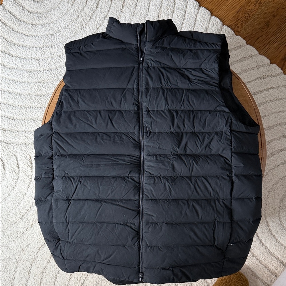 Men's lululemon navigation down Vest XL